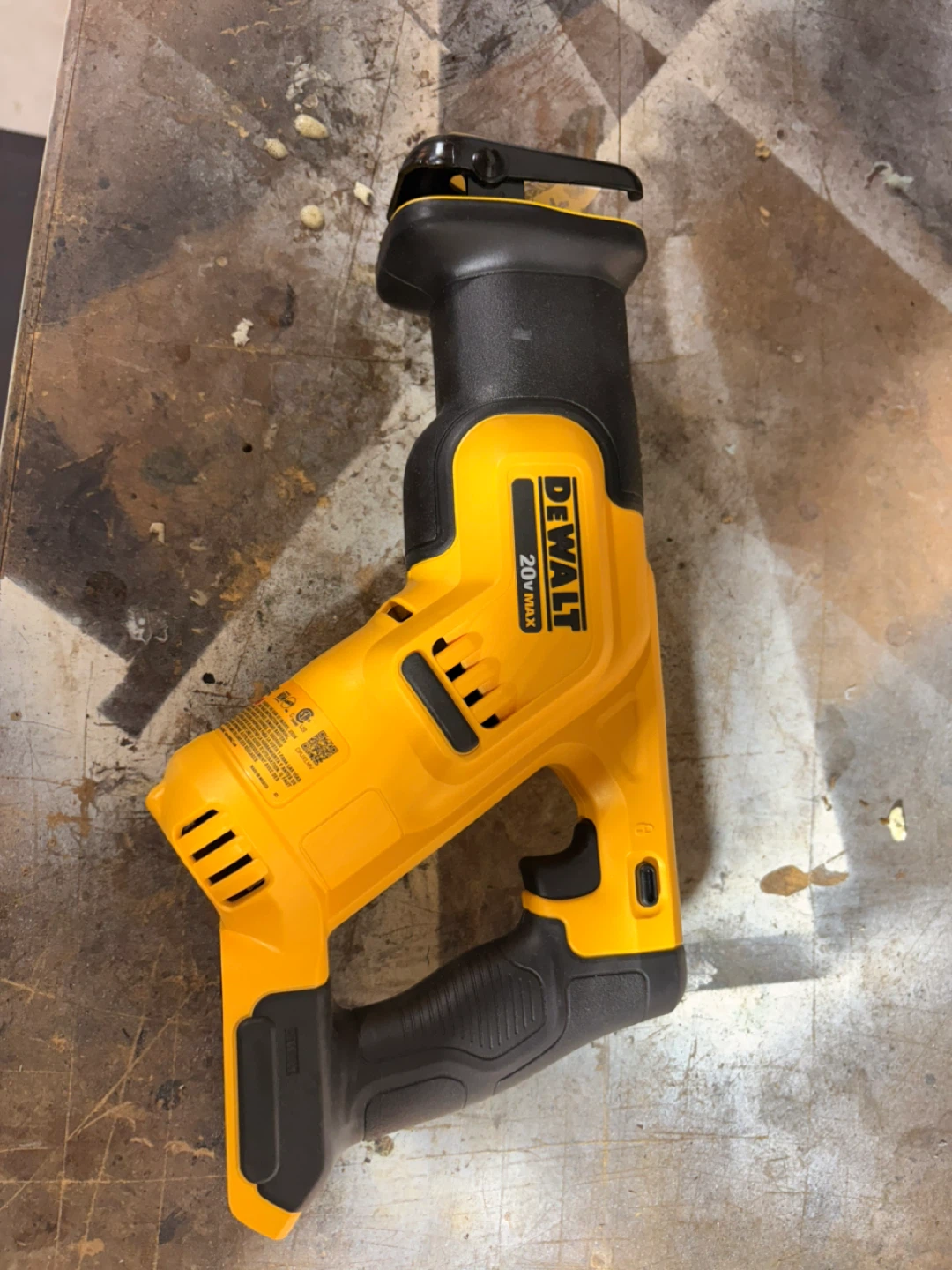 DEWALT 20V MAX Reciprocating Saw - photo 2