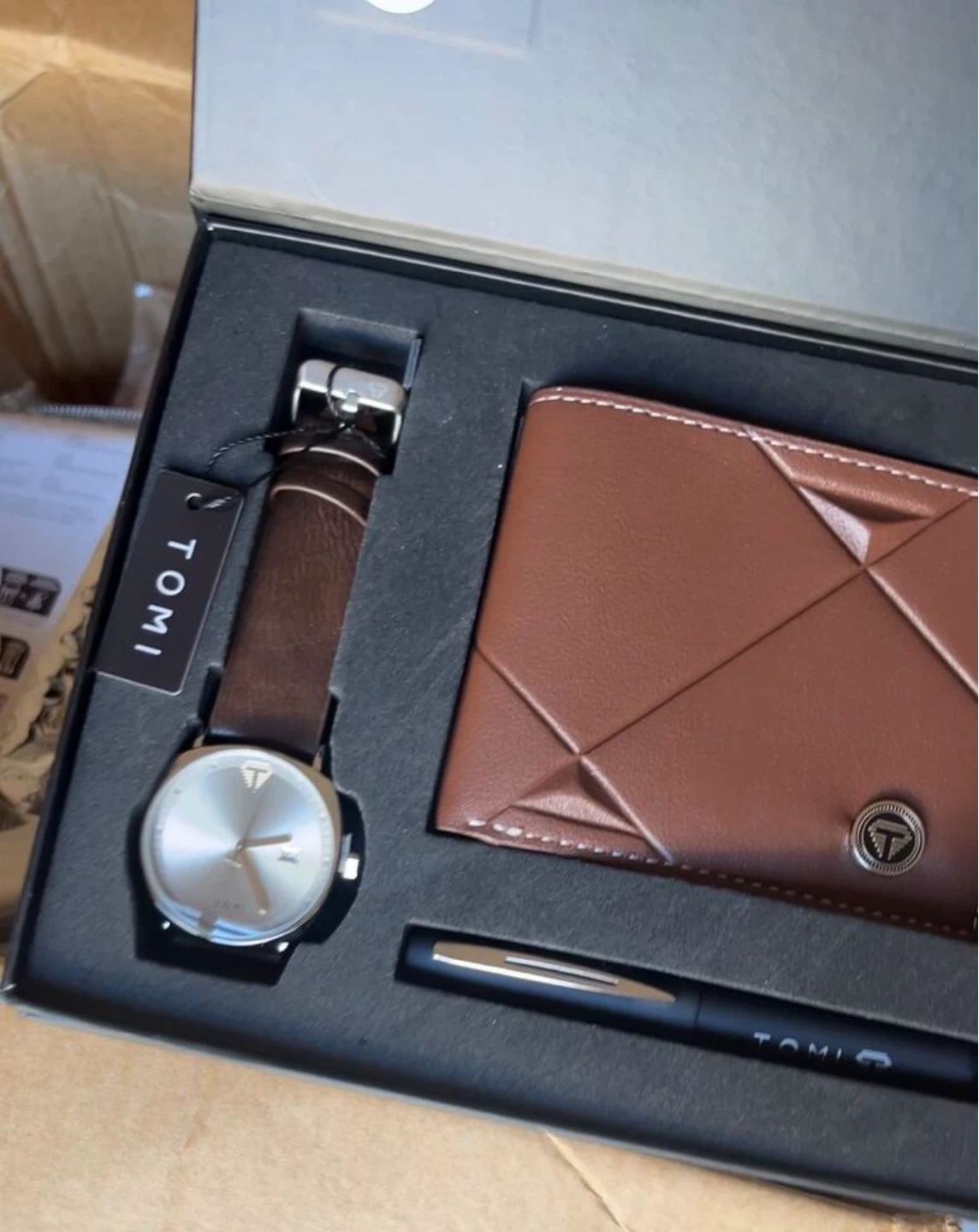 Luxury Men’s Gift Set 🎁⌚🤎
