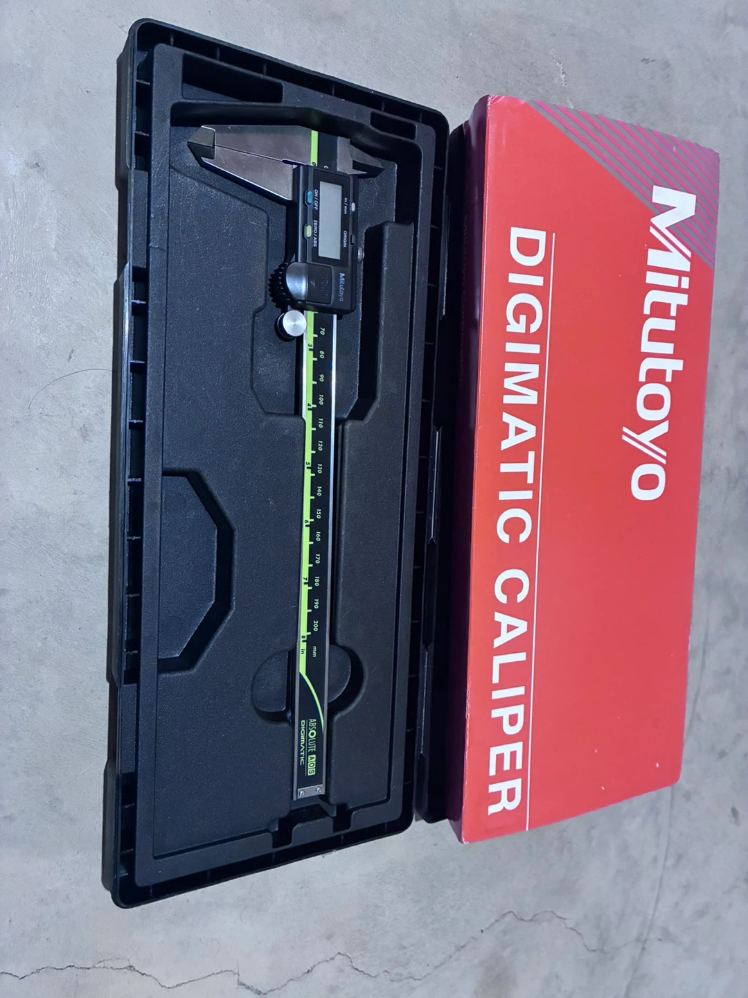 Mitutoyo Digimatic Caliper - photo 2