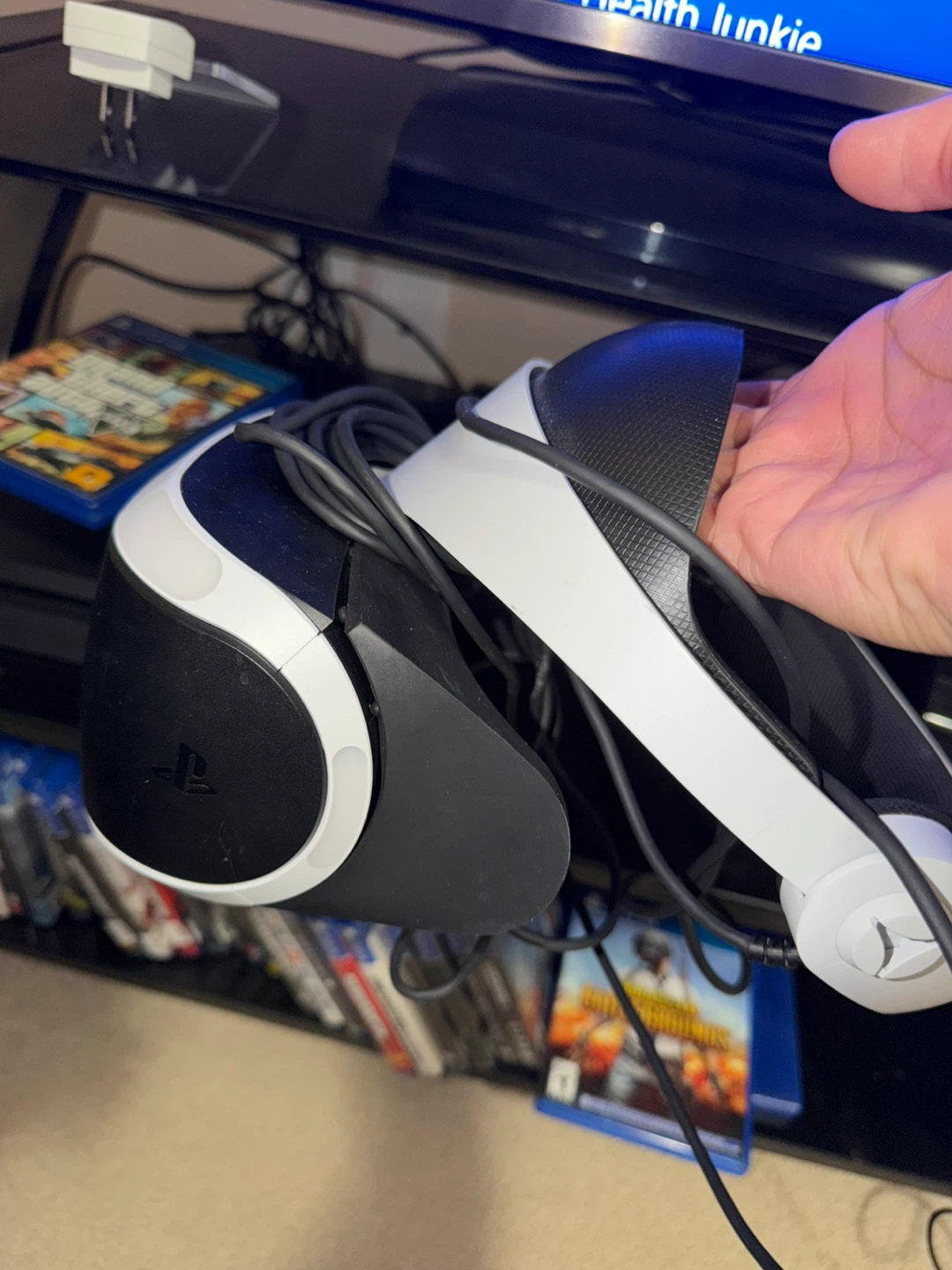 Sony PlayStation VR Bundle with 2 Move Controllers - photo 3