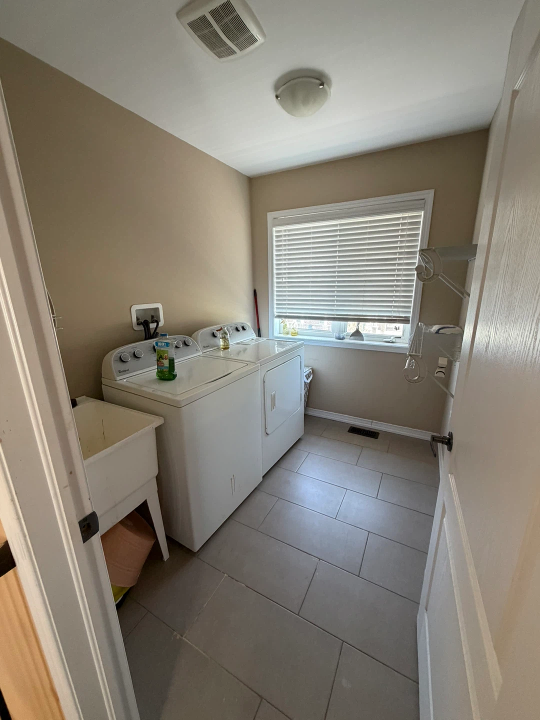 House for rent in Brampton - photo 4