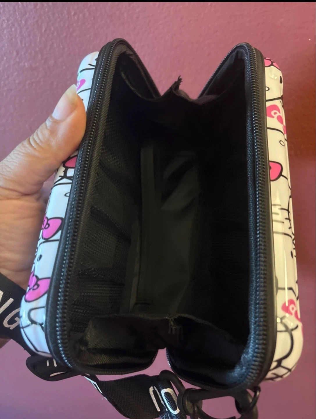 New Hello Kitty Mini Suitcase Crossbody Bag - photo 5