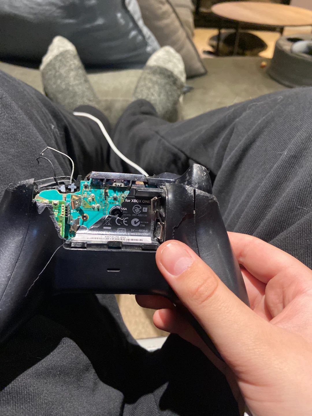 Xbox One Controller - For Parts - photo 2