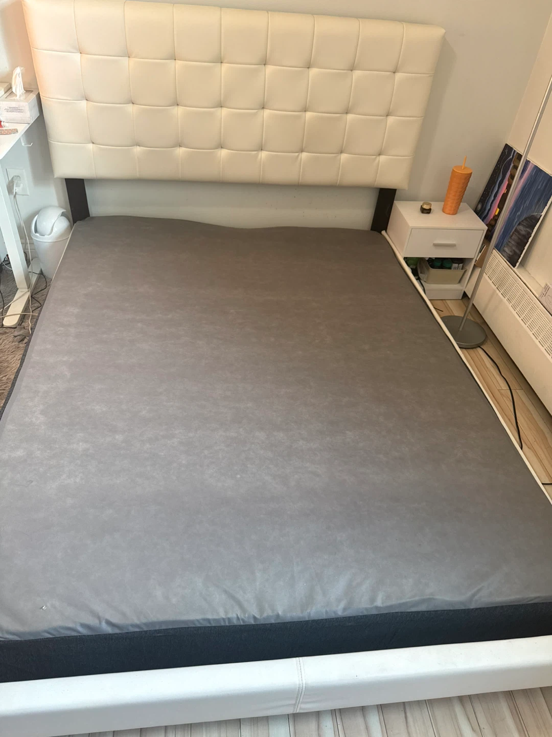 Moving out sale for 230$ -Includes bed and Dresser - photo 2