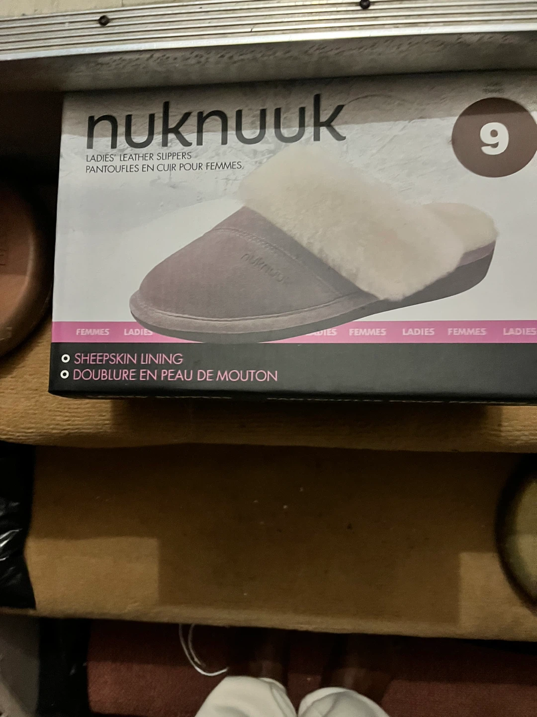 Nuknuuk Ladies' Sheepskin Lined Leather Slippers - Size 9 - photo 4