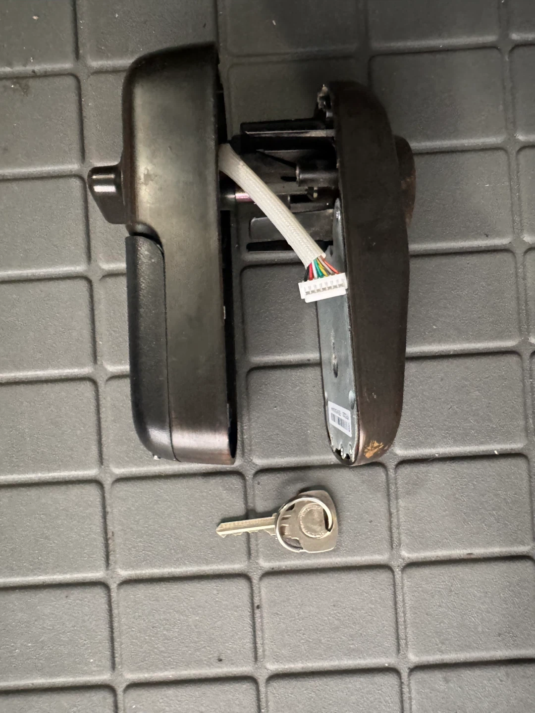 Yale Assure Smart Lock - photo 3