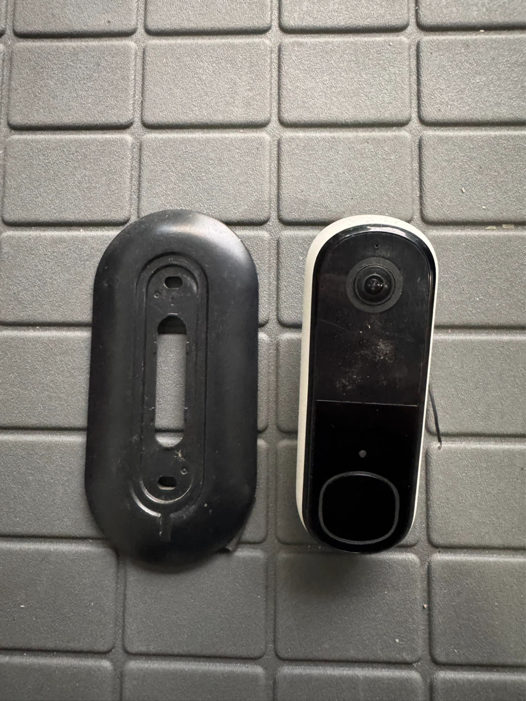 Arlo Video Doorbell with Mount