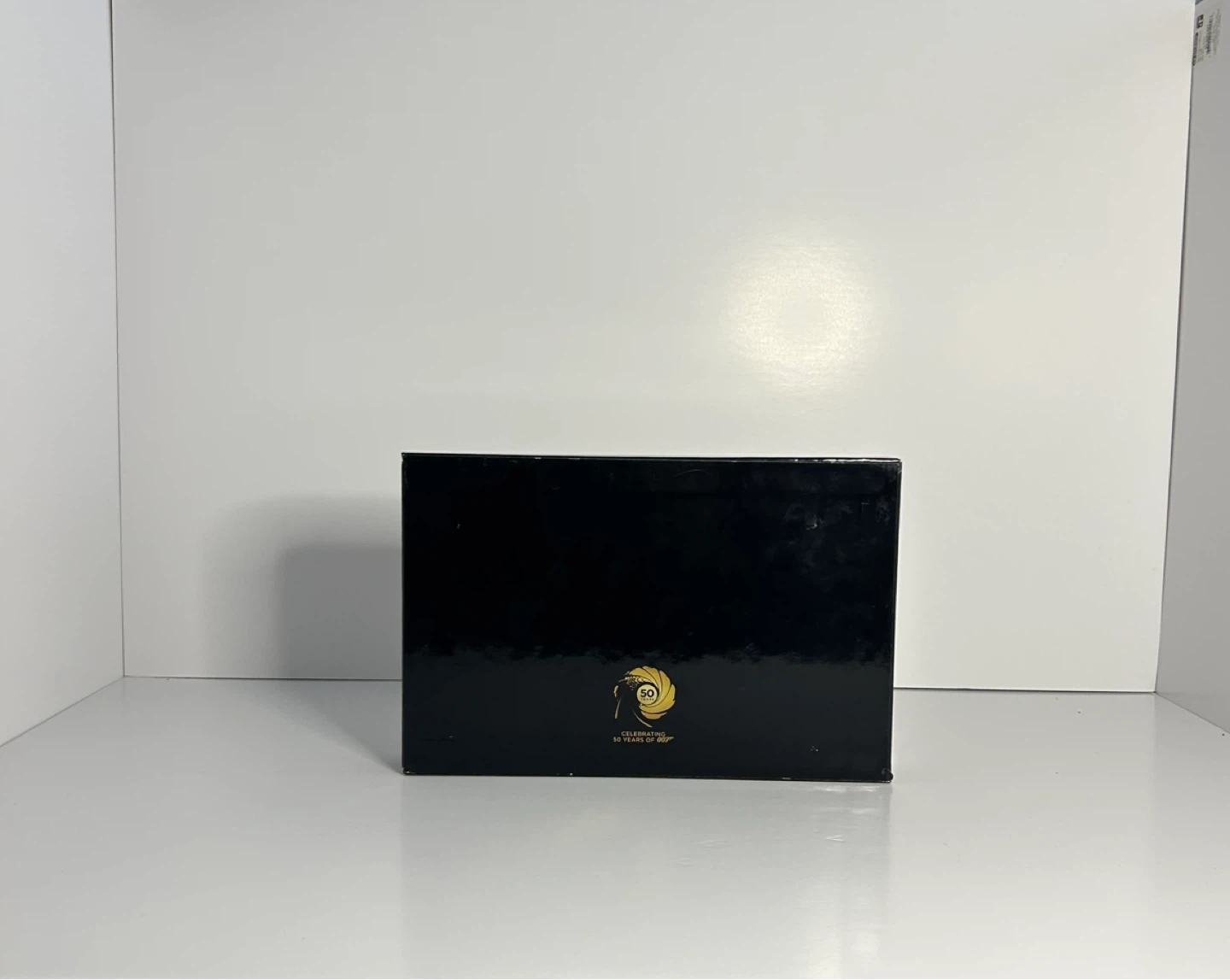 Bond 50: Celebrating Five Decades of 007 Blu-ray Box Set - photo 2