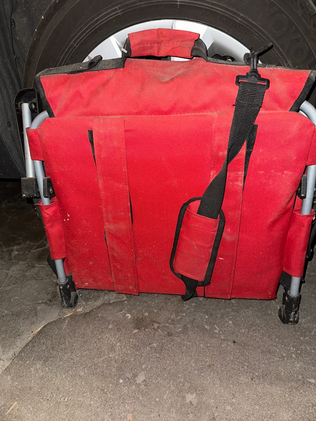 Red Portable Folding Chair with Wheels - photo 3