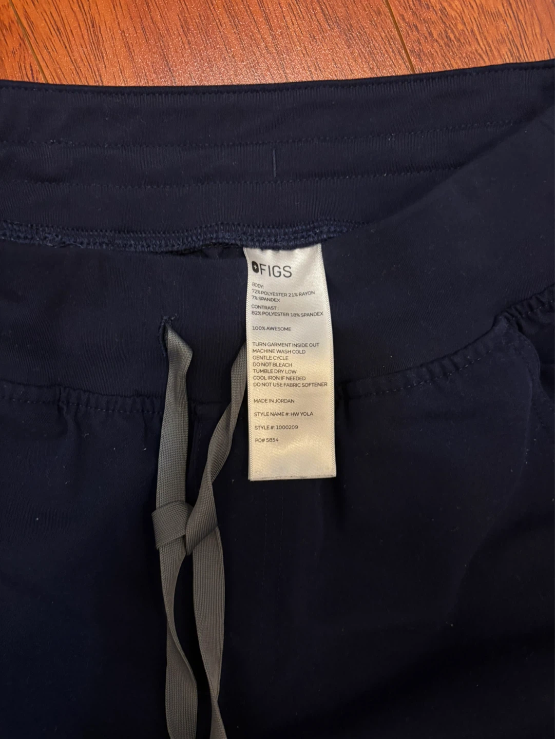 FIGS Navy Blue Scrub Top and Pants Set - photo 2