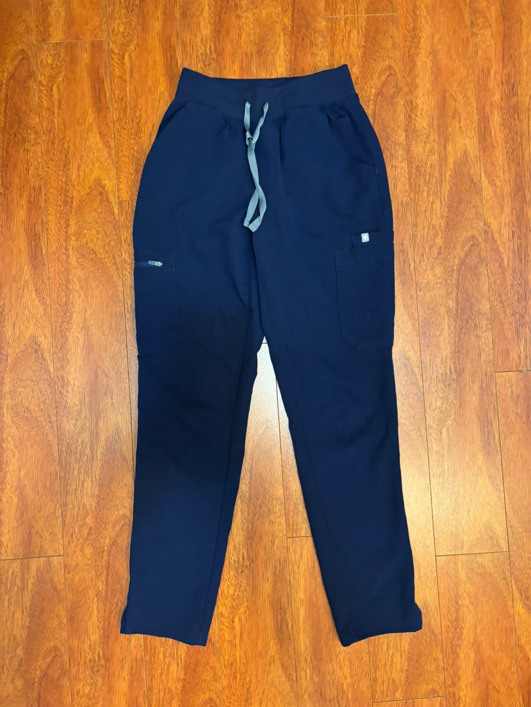 FIGS Navy Blue Scrub Top and Pants Set