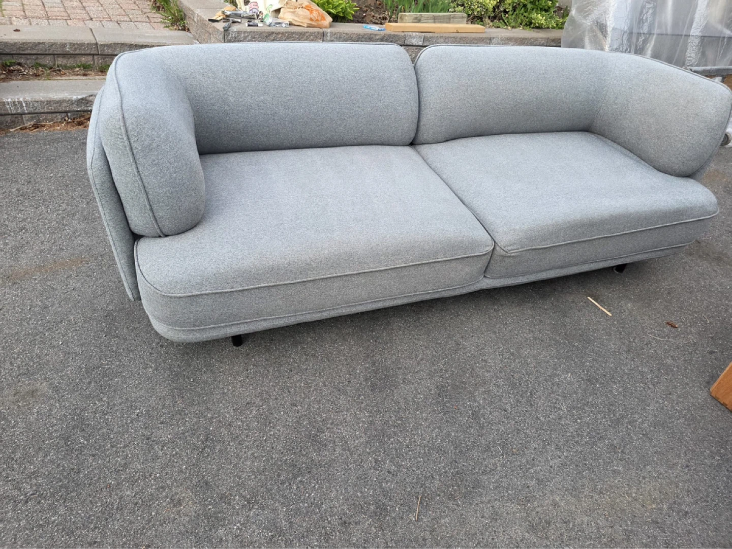 Stractube Grey 2-Seater Sofa - photo 2