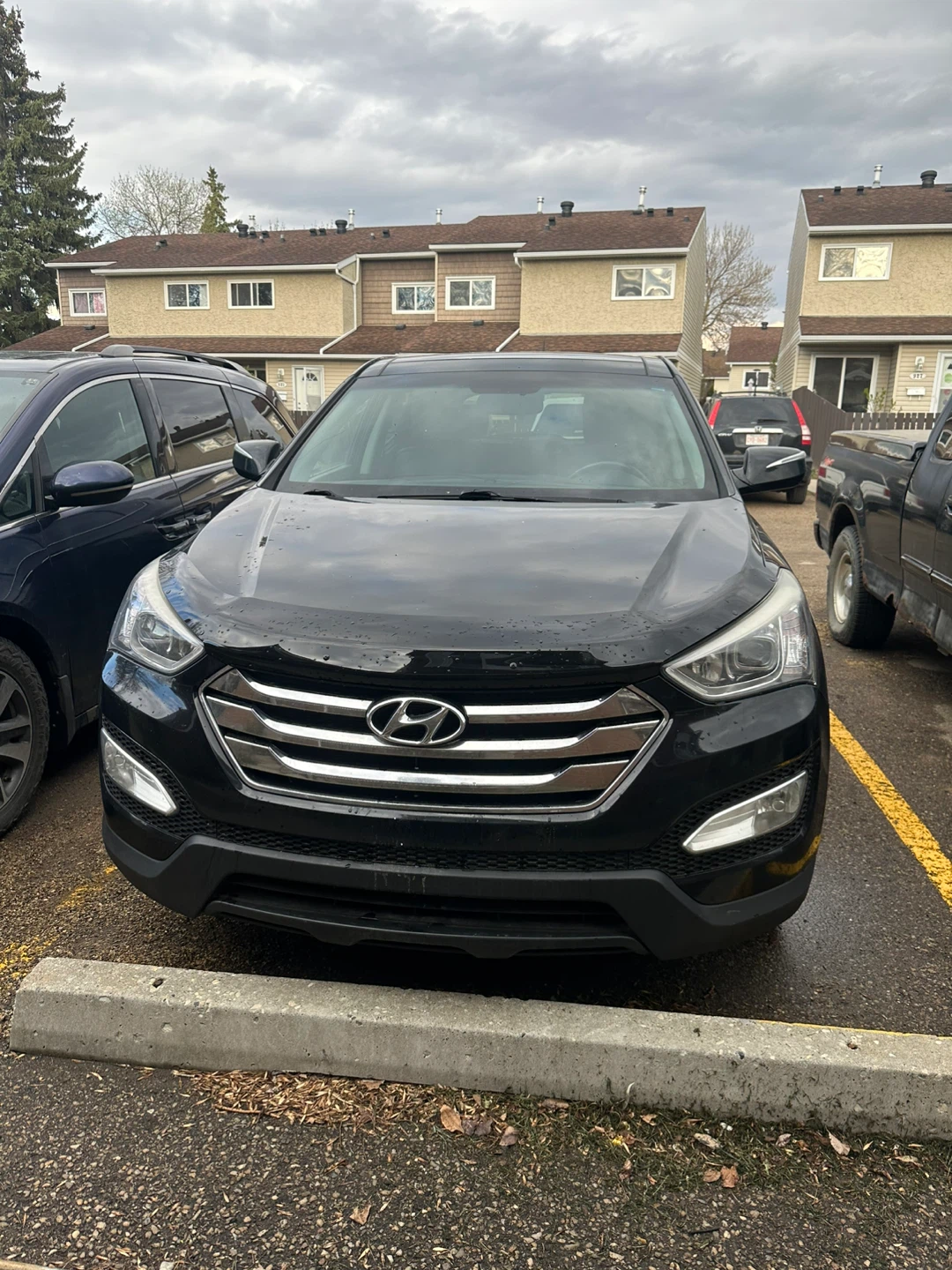 Black Hyundai Santa Fe Sport 2.0 AWD