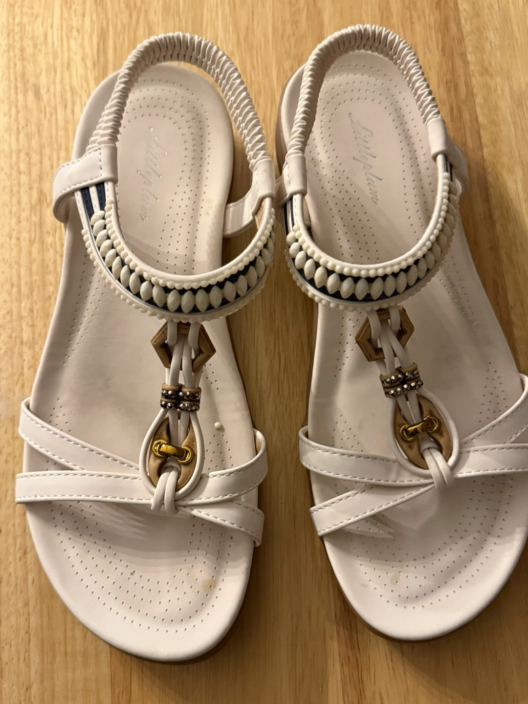White Embellished Flat Sandals - photo 3