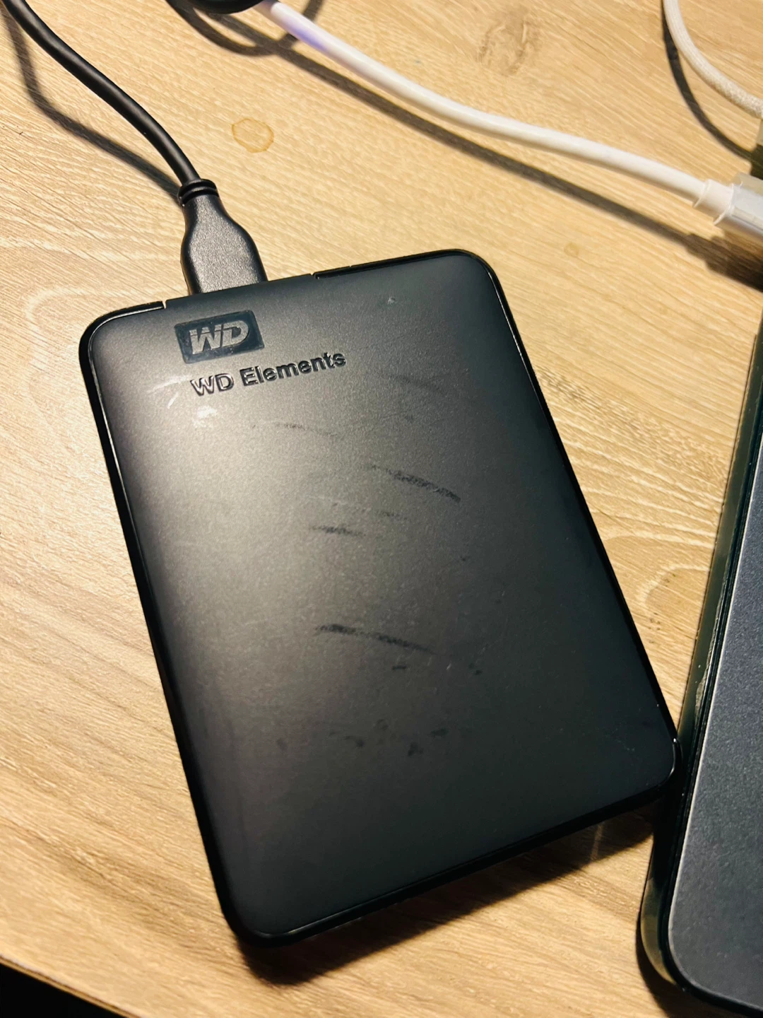 WD Elements Portable External Hard Drive + hard case - photo 2