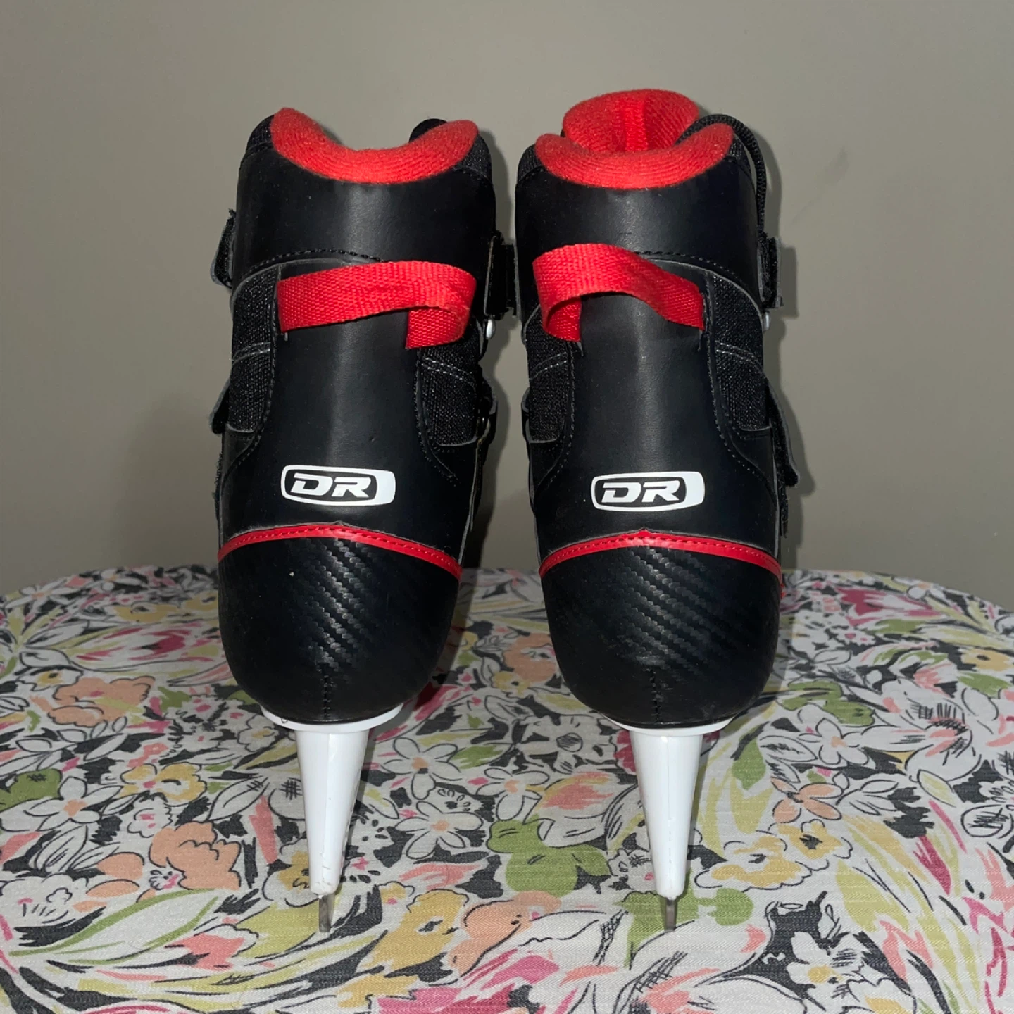 DR Sports Softboot Skates - Red/Black (Men's Size 8) - photo 3