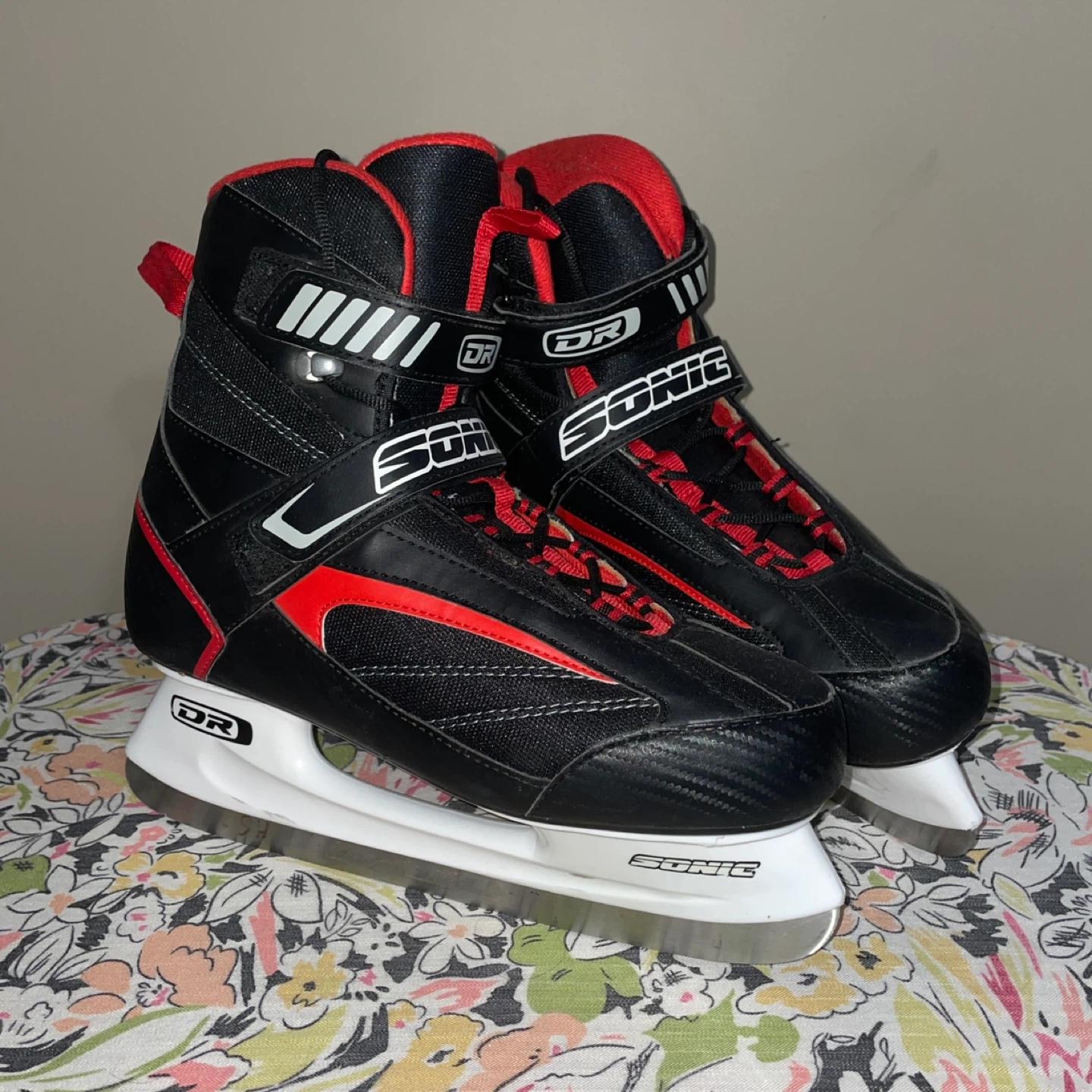 DR Sports Softboot Skates - Red/Black (Men's Size 8)