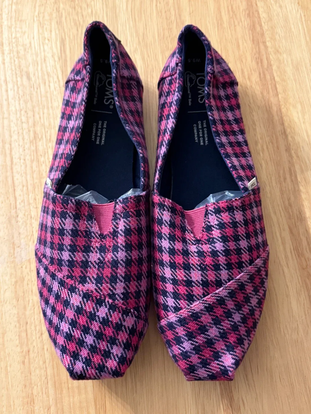 Women's Pink Houndstooth Slip-On Shoes Size 8.5 - photo 2