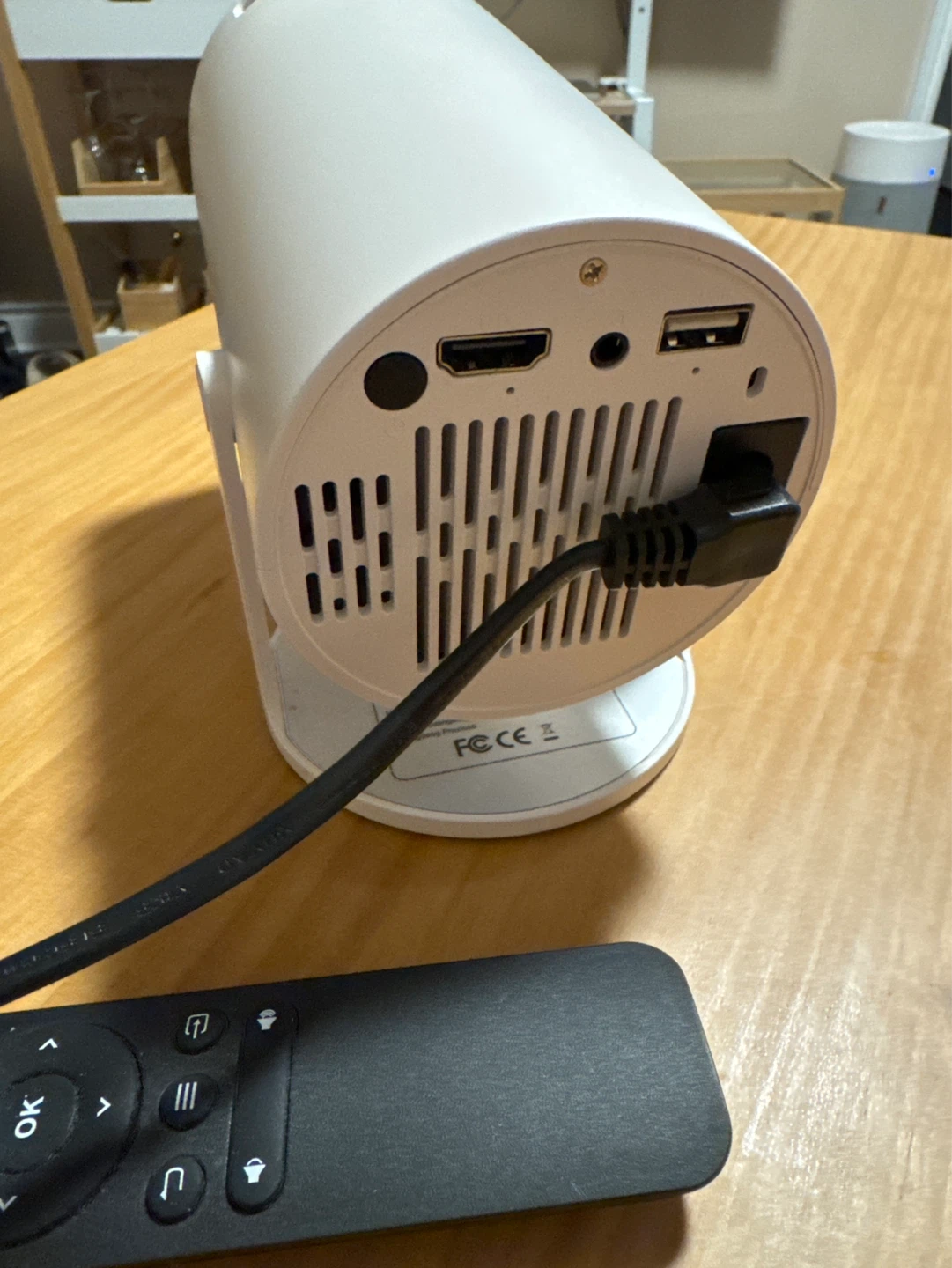 White Portable Projector with Remote Control - photo 2