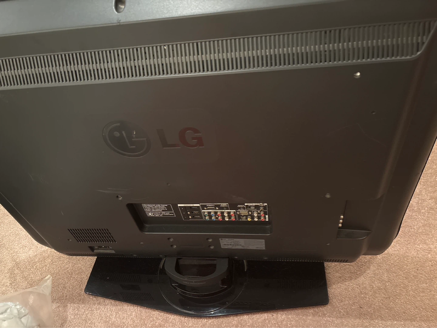 LG Television - photo 2