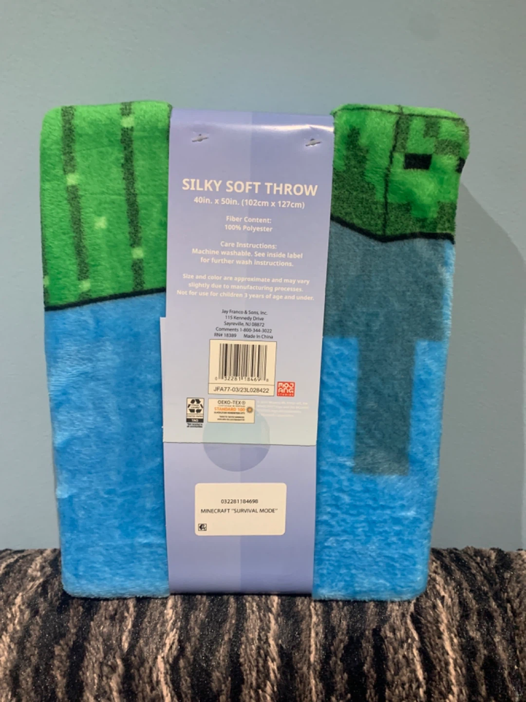 Minecraft Survival Mode Silky Soft Throw Blanket 40" x 50" - photo 2