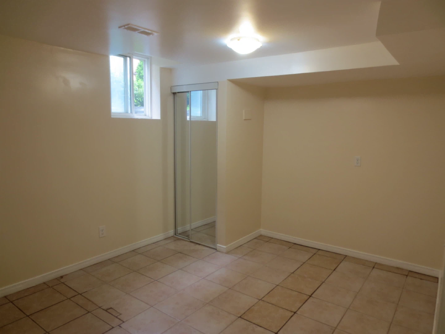 Basement Apartment - photo 3