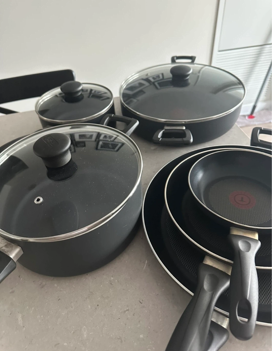 T-fal Non-stick Cookware Set with Lids