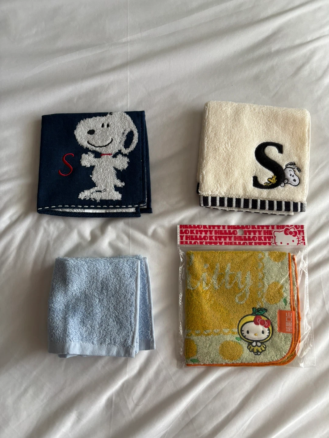 Hello Kitty and Snoopy Hand Towels (Set of 4)