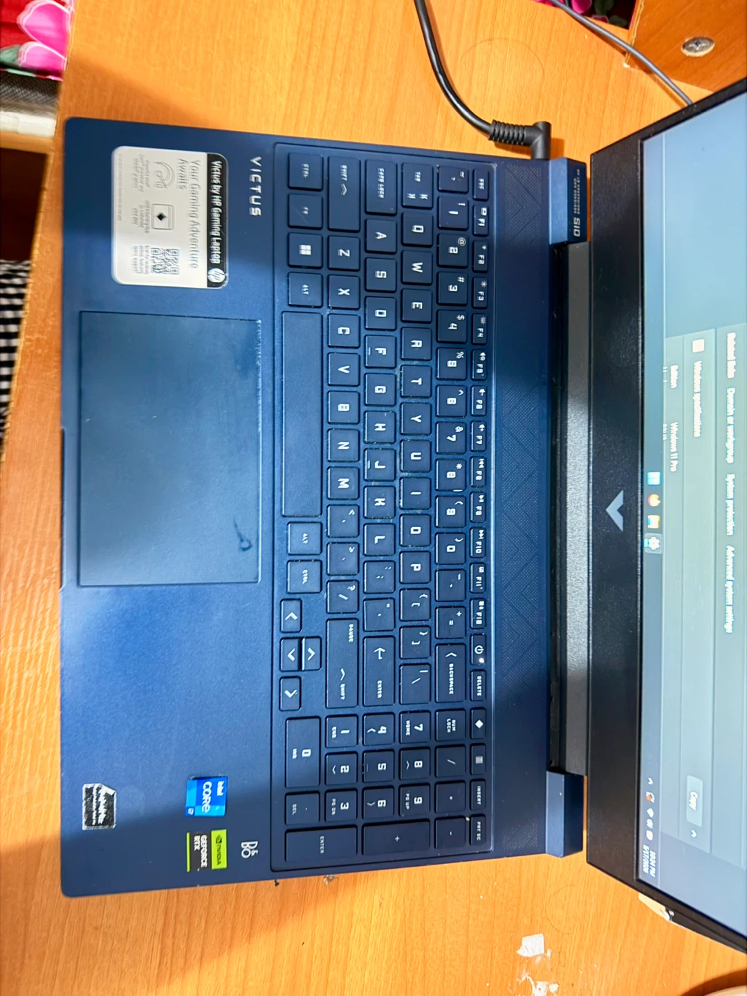 HP Victus 15-fa0033dx Gaming Laptop - photo 2