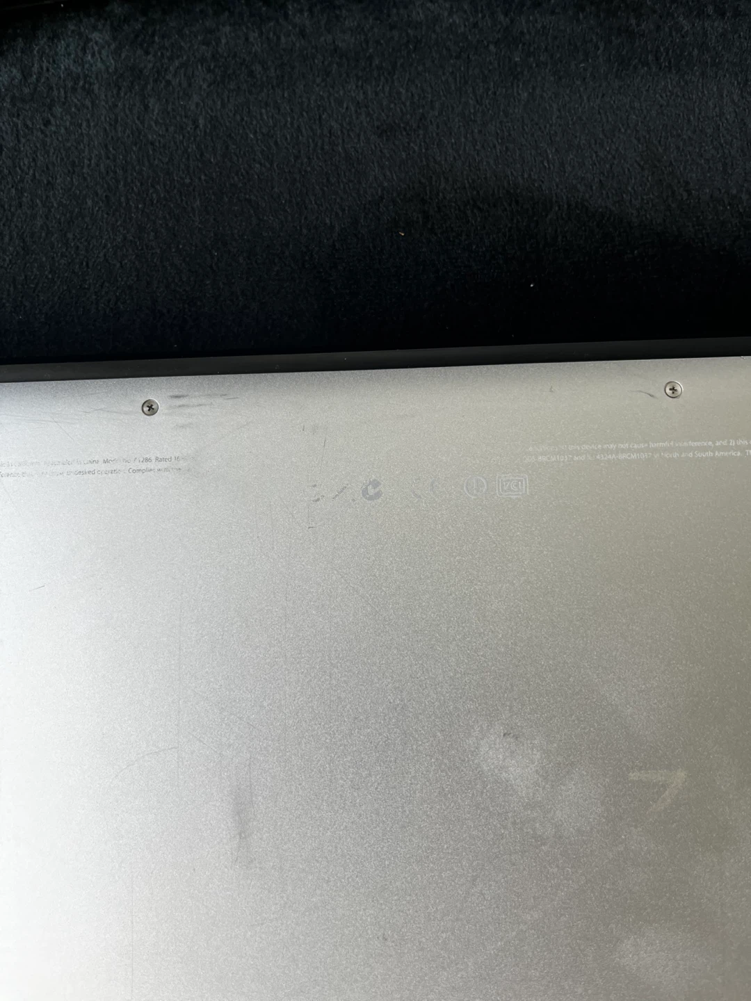 Apple MacBook Pro Laptop 2010 model - photo 3