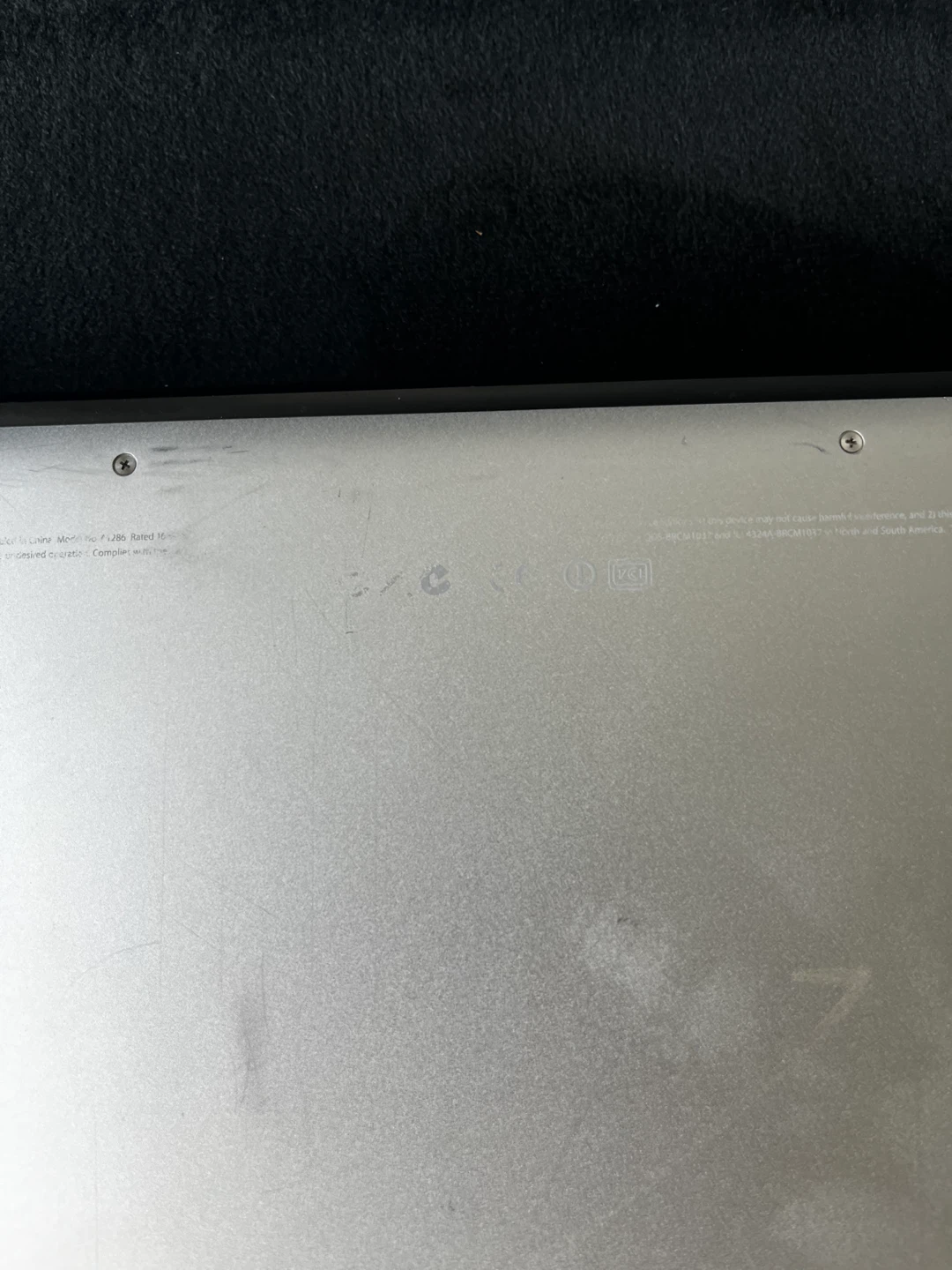 Apple MacBook Pro Laptop 2010 model - photo 5