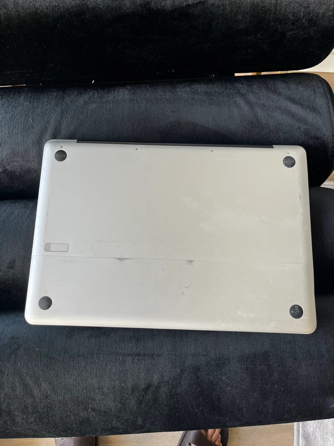Apple MacBook Pro Laptop 2010 model - photo 4