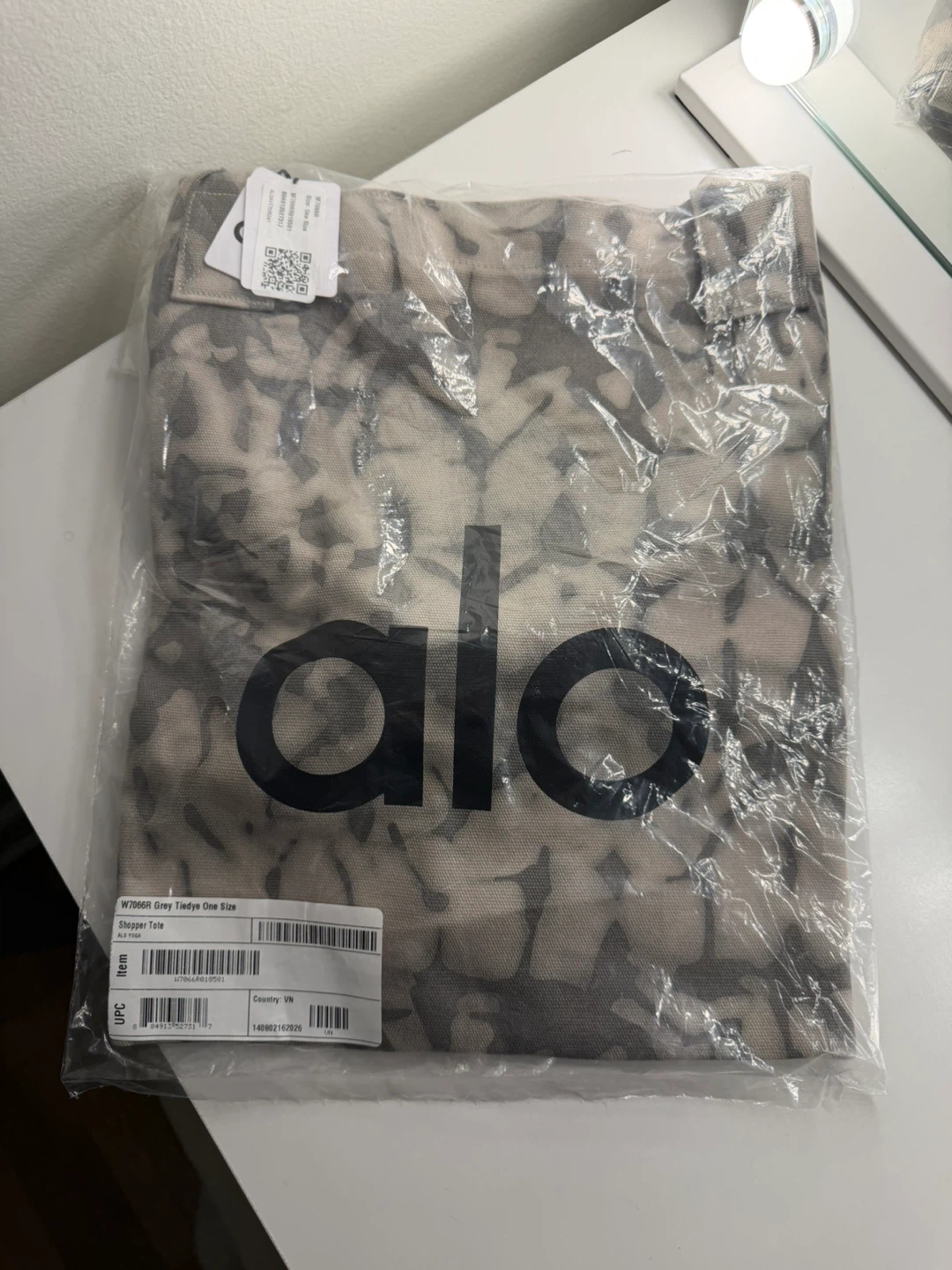 Brand New - Alo Tote Bag