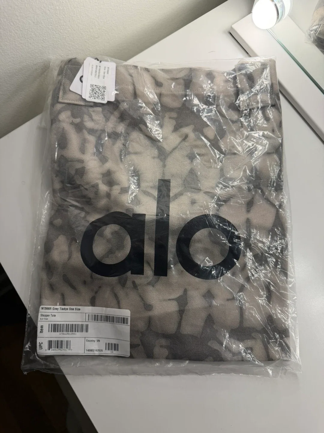 Brand New - Alo Tote Bag