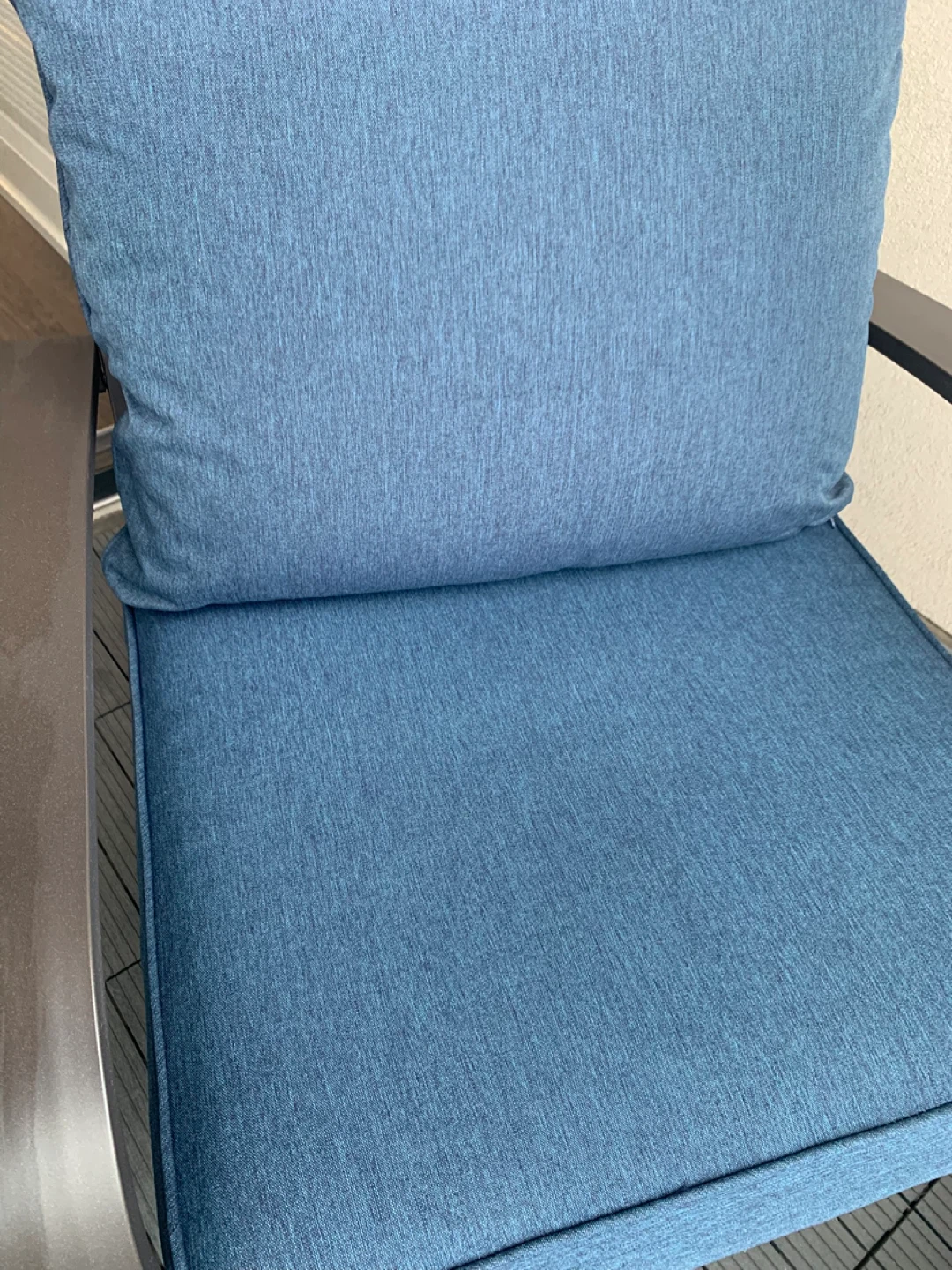 Blue Swivel Patio Chair with Cushions - photo 4
