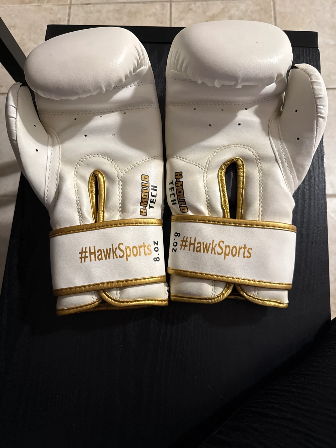 Hawk Sports White & Gold Boxing Gloves 8oz - photo 2