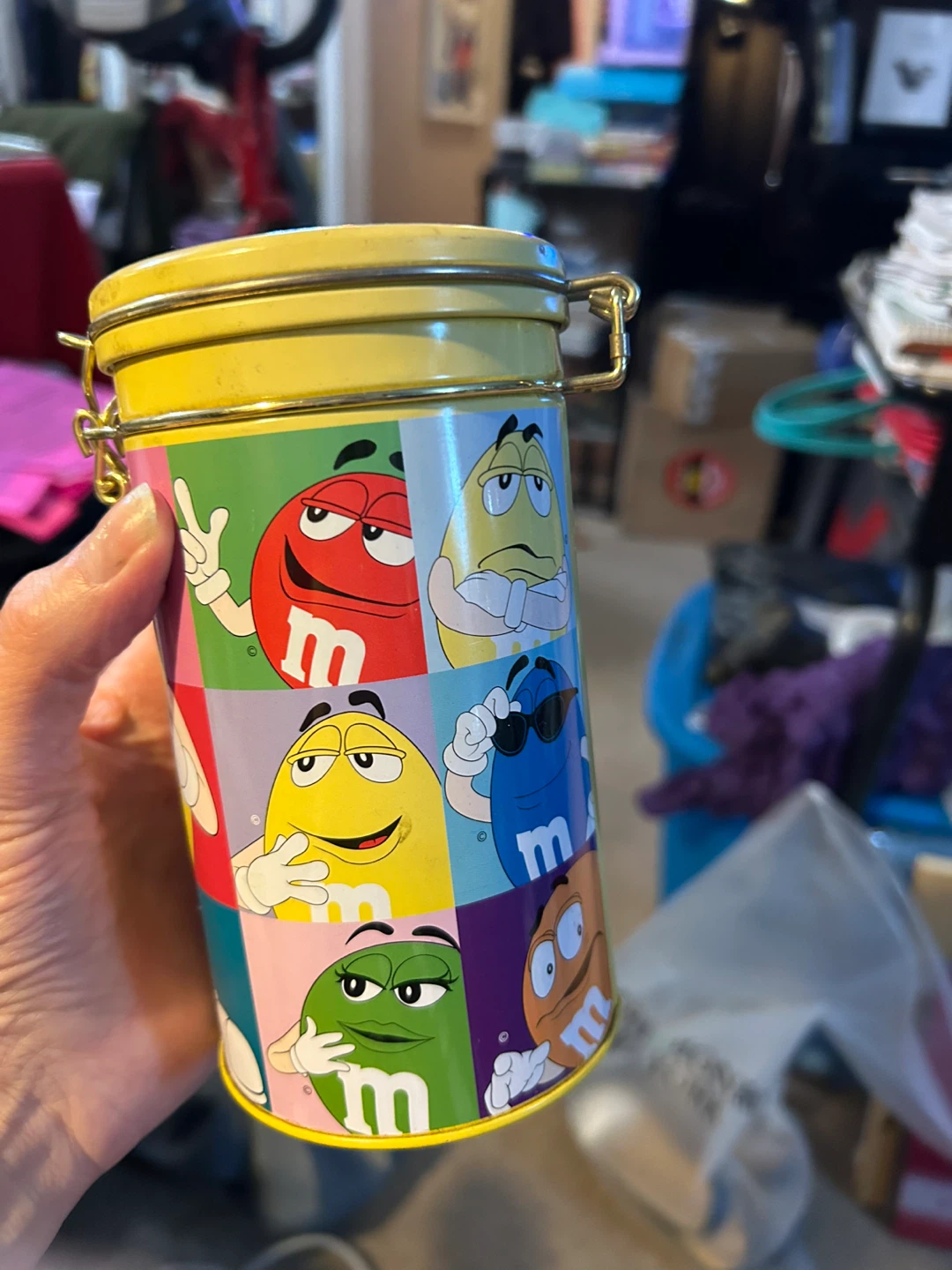 M&M's Tin Canister with 4 peanuts cookie stamps - photo 5