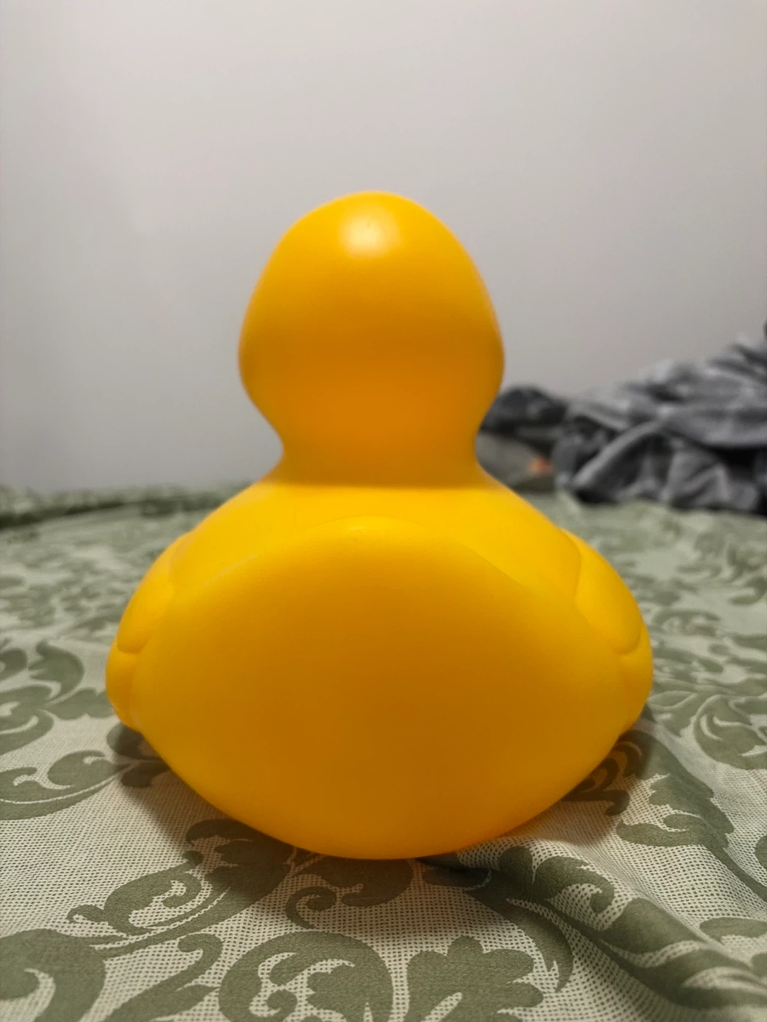 Large Yellow Rubber Duck Bath Toy - photo 3