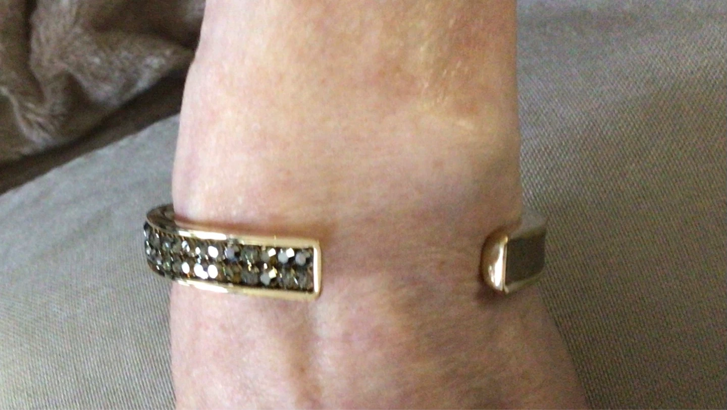 Swarovski Gold tone cuff bracelet with rhinestones - photo 5