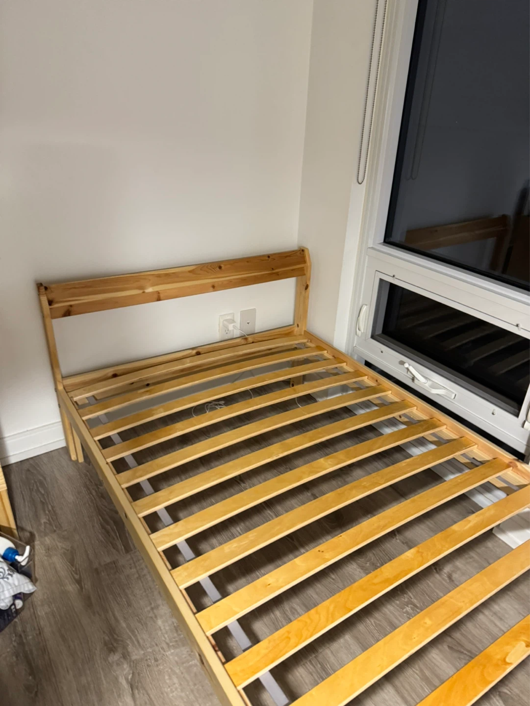 IKEA neiden twin bed frame with luroy slatted bed base - photo 2