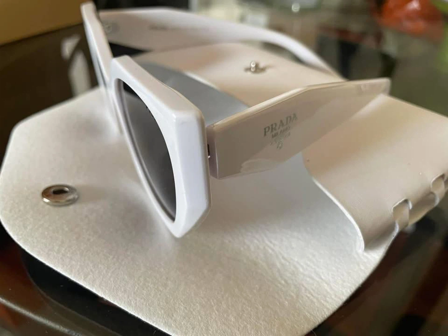 Bag cc Prada Sunglasses asking the price $? - photo 5