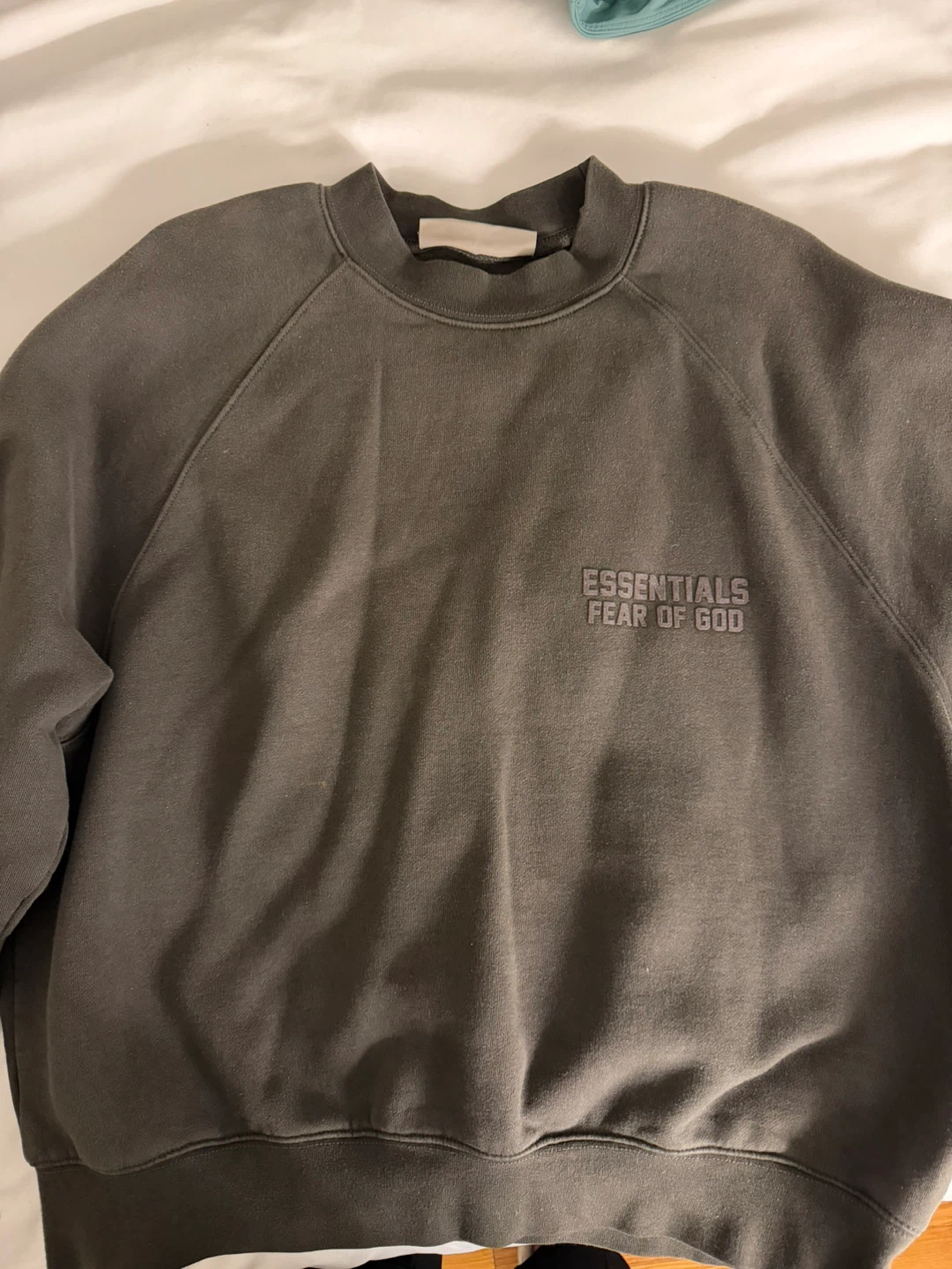 Fear of God Essentials Crewneck Sweatshirt Size S