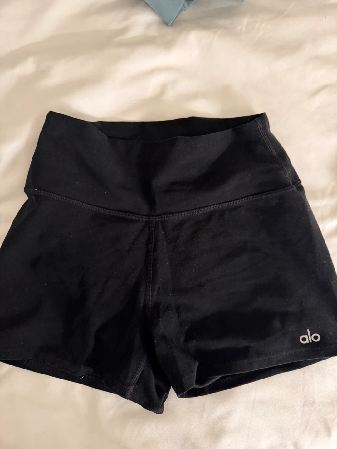 Alo Yoga 5" Airbrush High-Waist Biker Shorts - Black - photo 2
