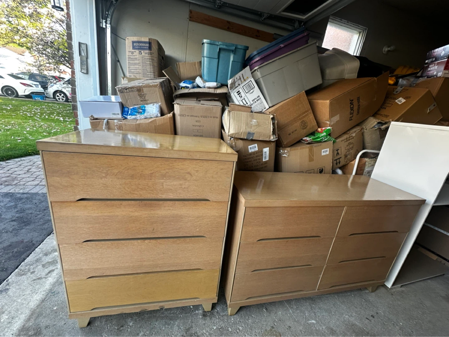 Dressers MCM