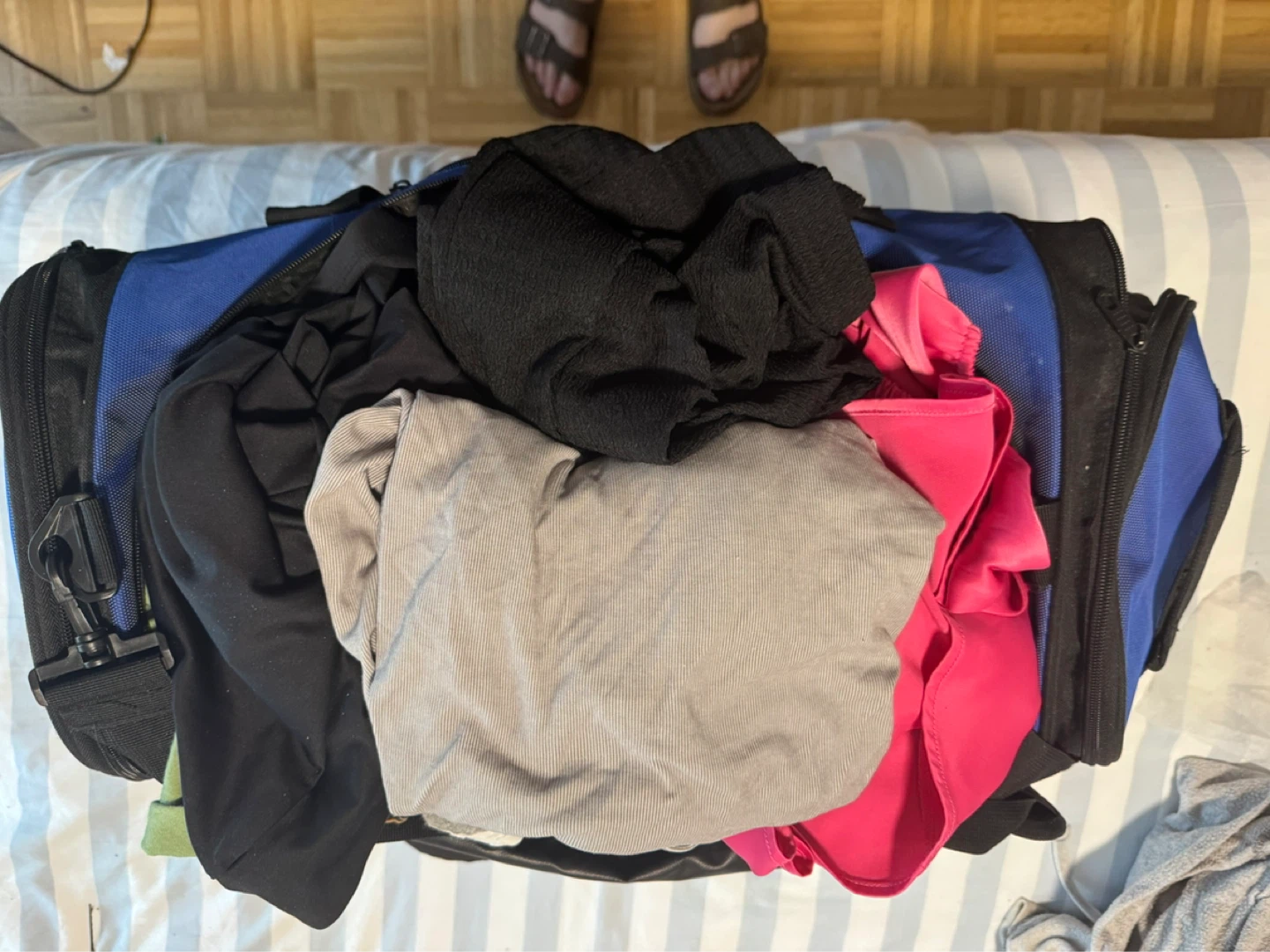 Free bag of women’s clothes!