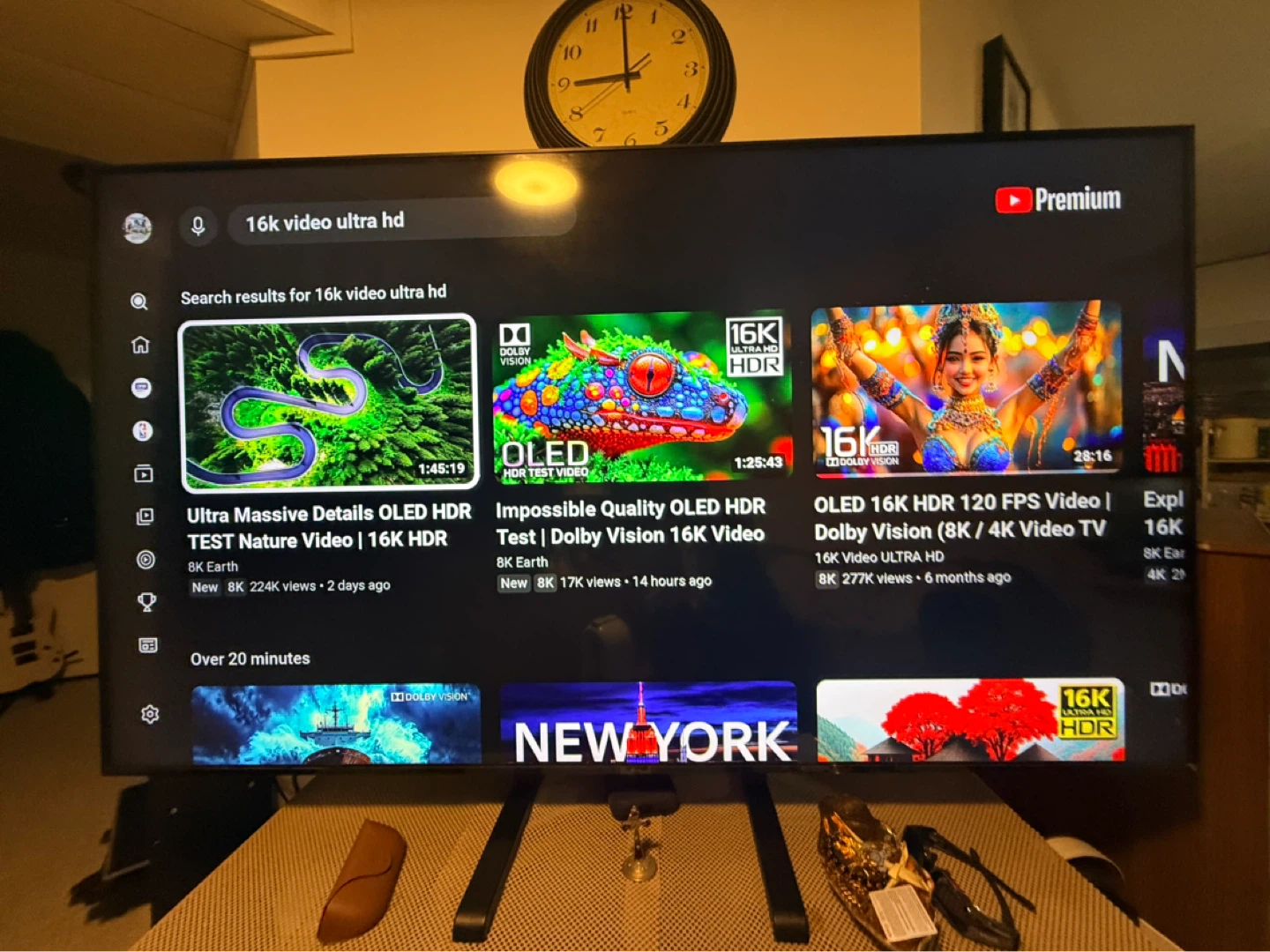 75” LG Smart TV 4K HDR - photo 3