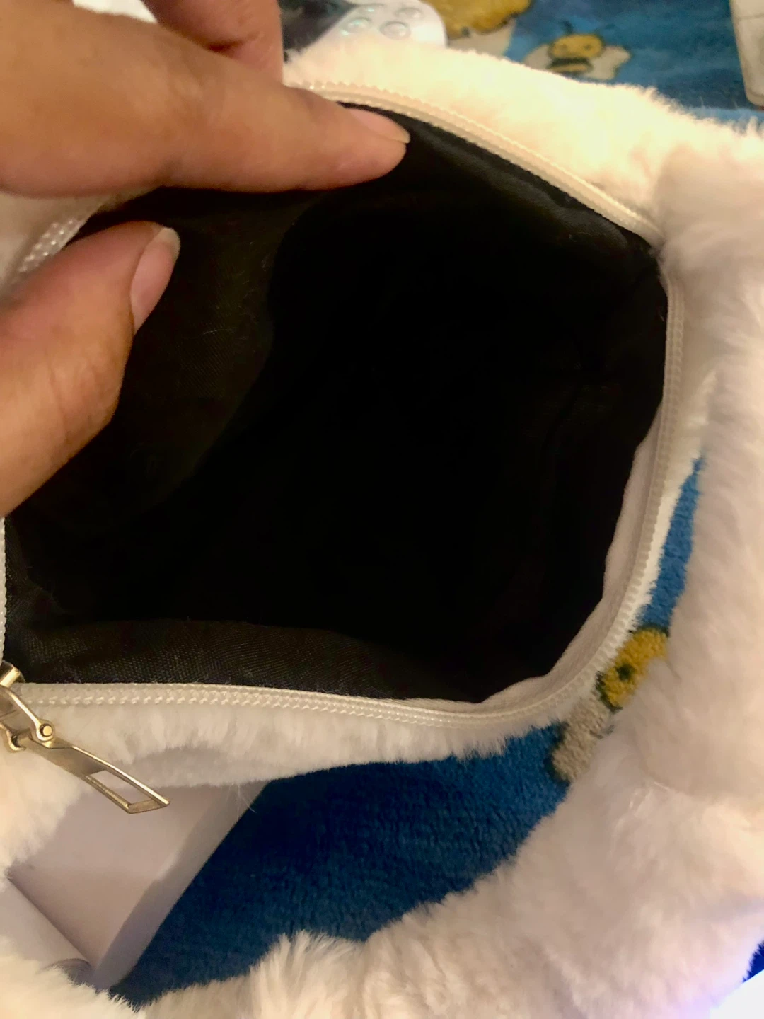 White Faux Fur Shoulder Bag - photo 2