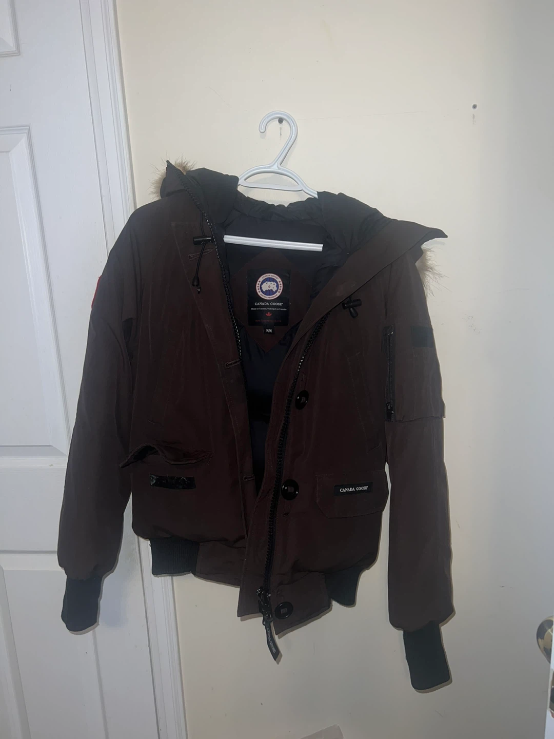 Negotiable - Canada Goose Bomber Jacket - Brown