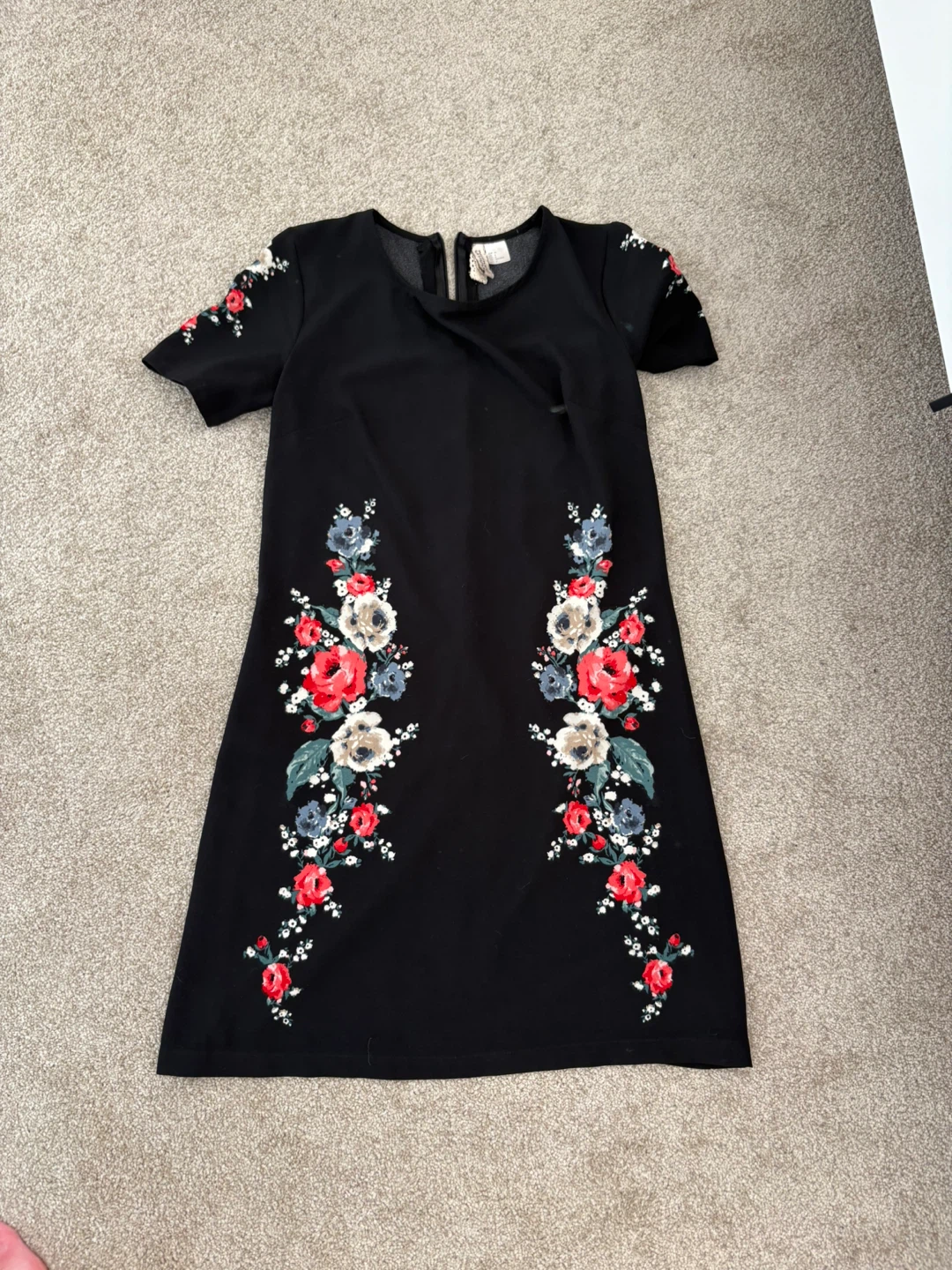 H&M Divided Black Floral Mini Dress Size US 6