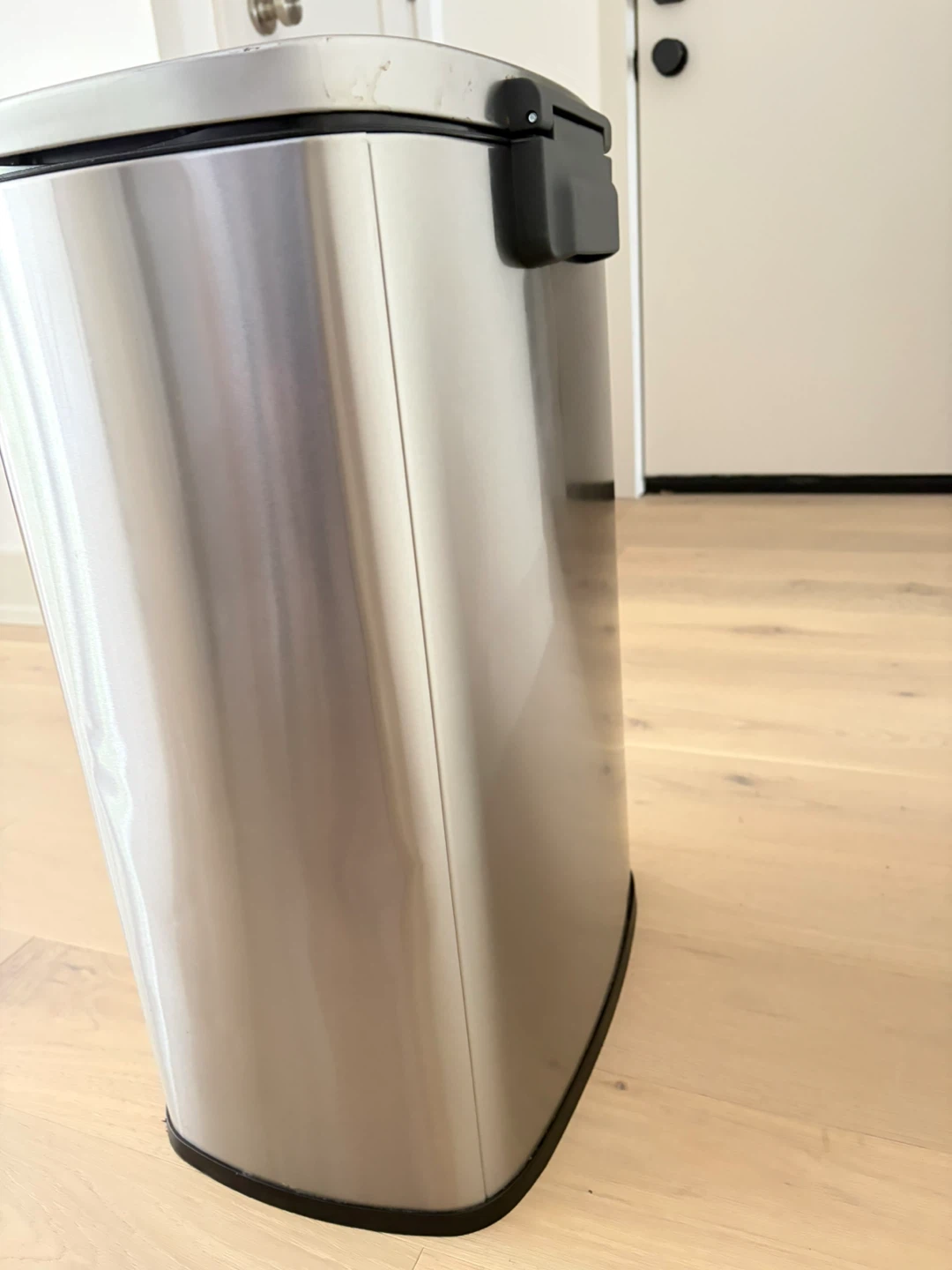 Stainless Steel Step Trash Can - photo 3